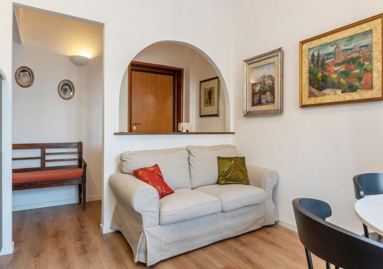 Elegant, With Private Terrace Next To The Vatican Rome Exterior photo